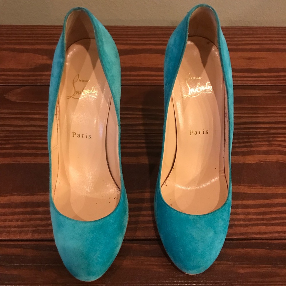 Christian Louboutin suede round toe pumps